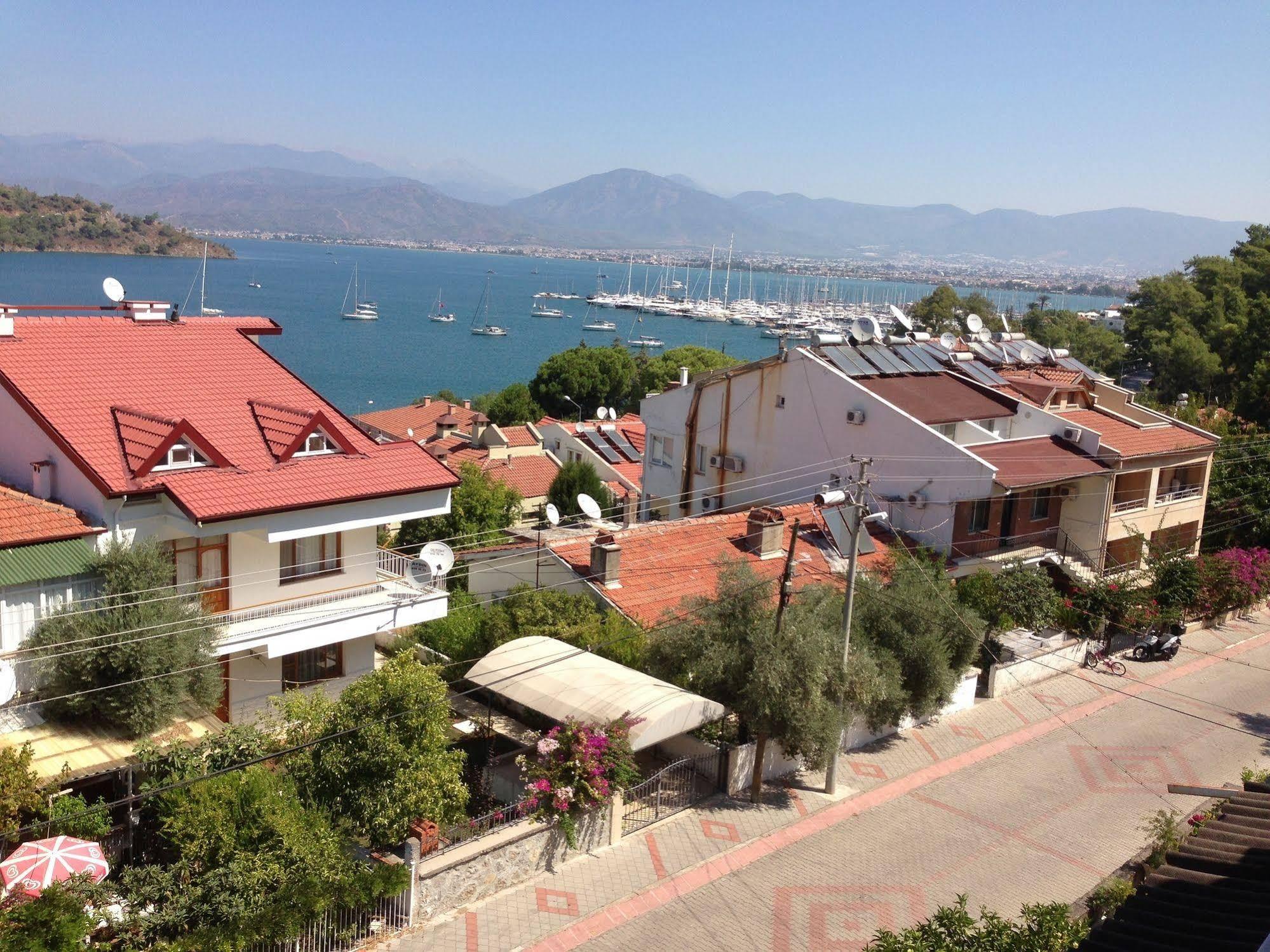 Ferah Hostel Monica'S Place Fethiye Bagian luar foto