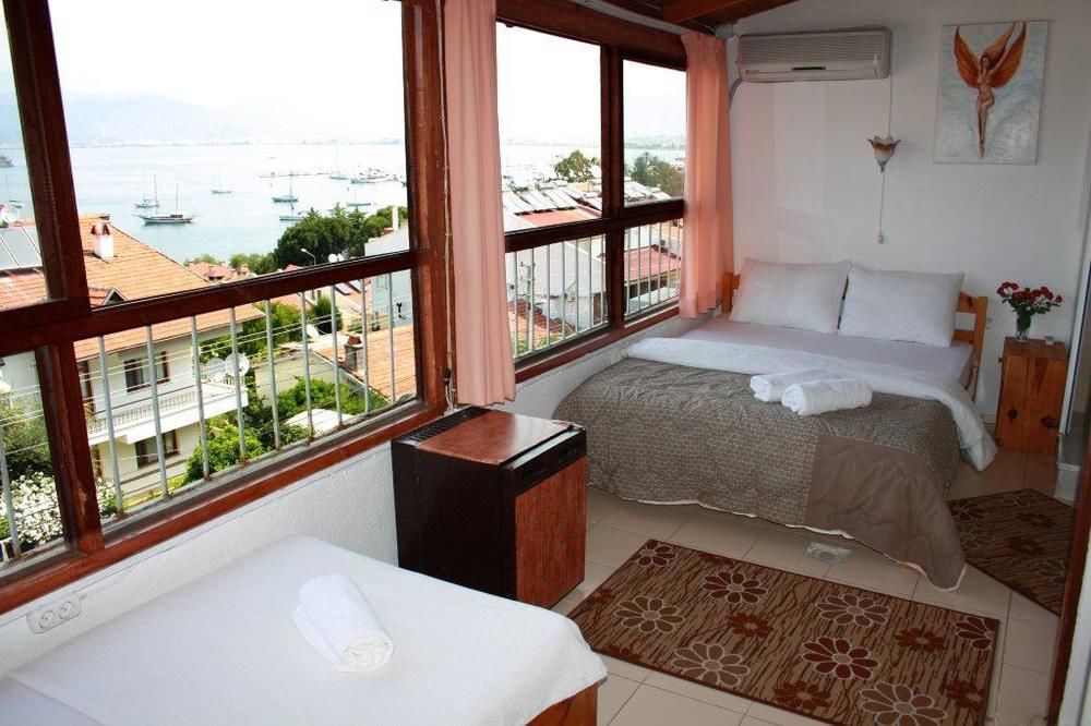 Ferah Hostel Monica'S Place Fethiye Bagian luar foto