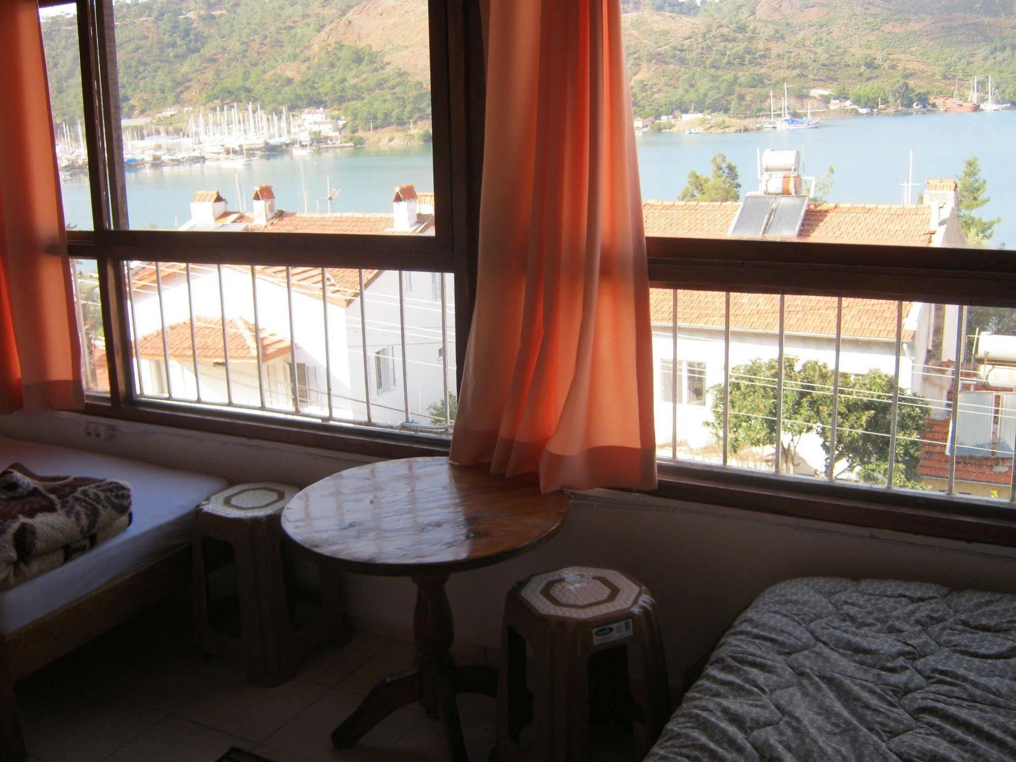 Ferah Hostel Monica'S Place Fethiye Bagian luar foto
