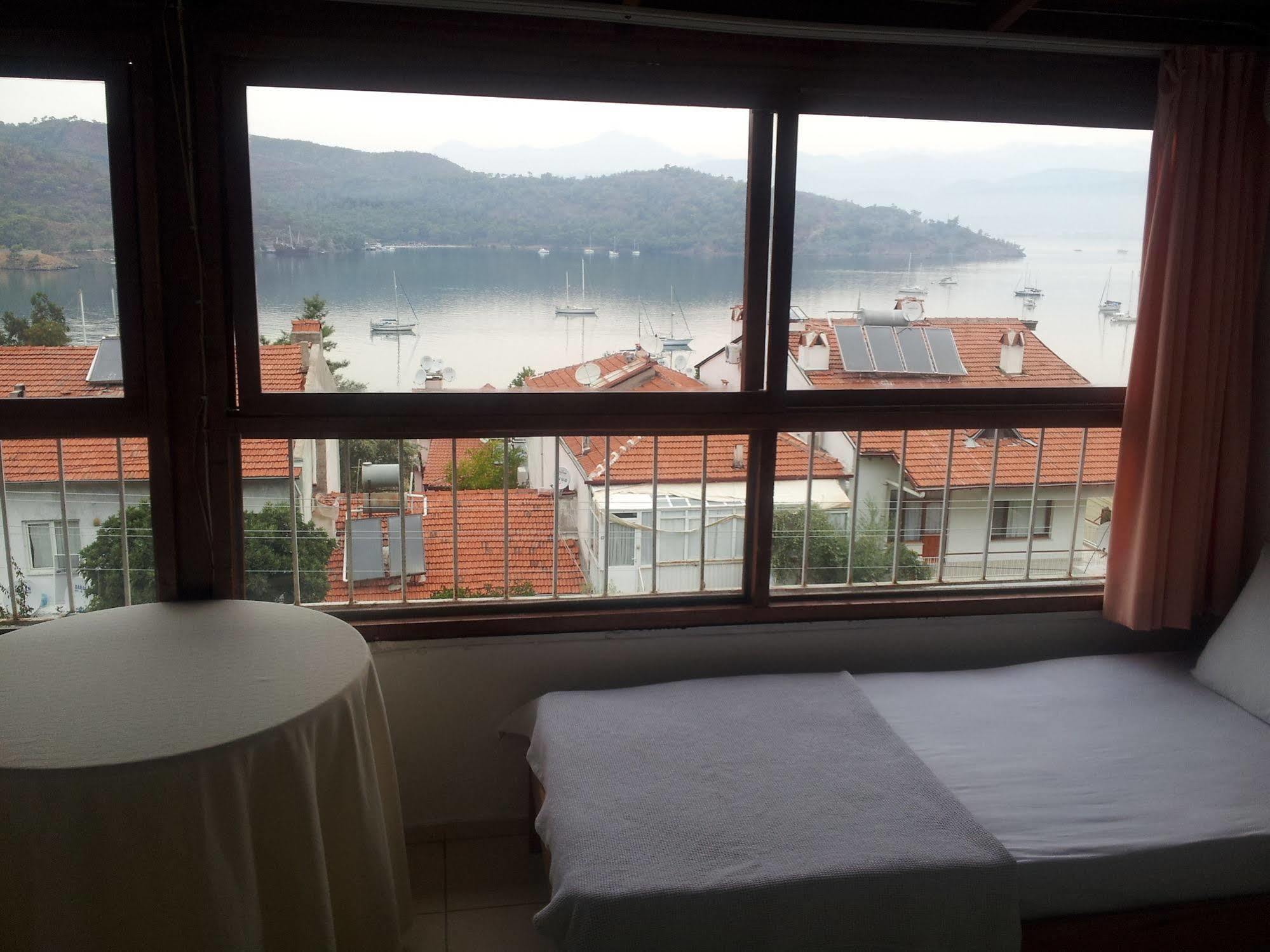 Ferah Hostel Monica'S Place Fethiye Bagian luar foto