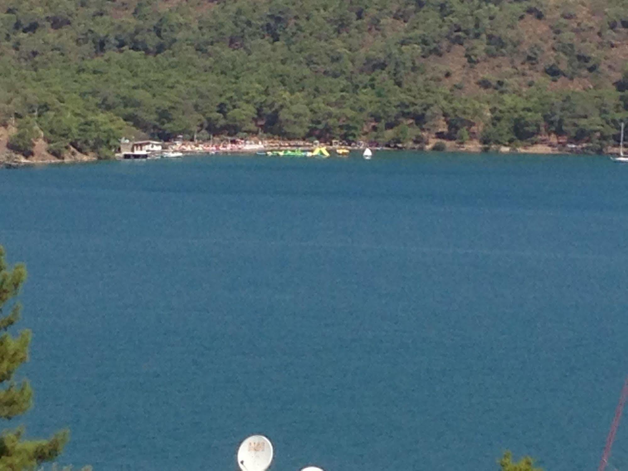 Ferah Hostel Monica'S Place Fethiye Bagian luar foto